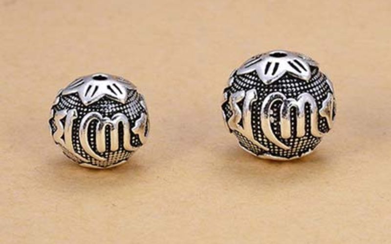 Charm chữ Phạn mang lại sự yên bình trong cuộc sống