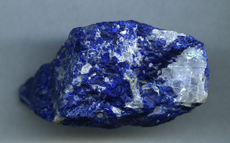 Các thành phần cấu tạo của viên đá sapphire tự nhiên