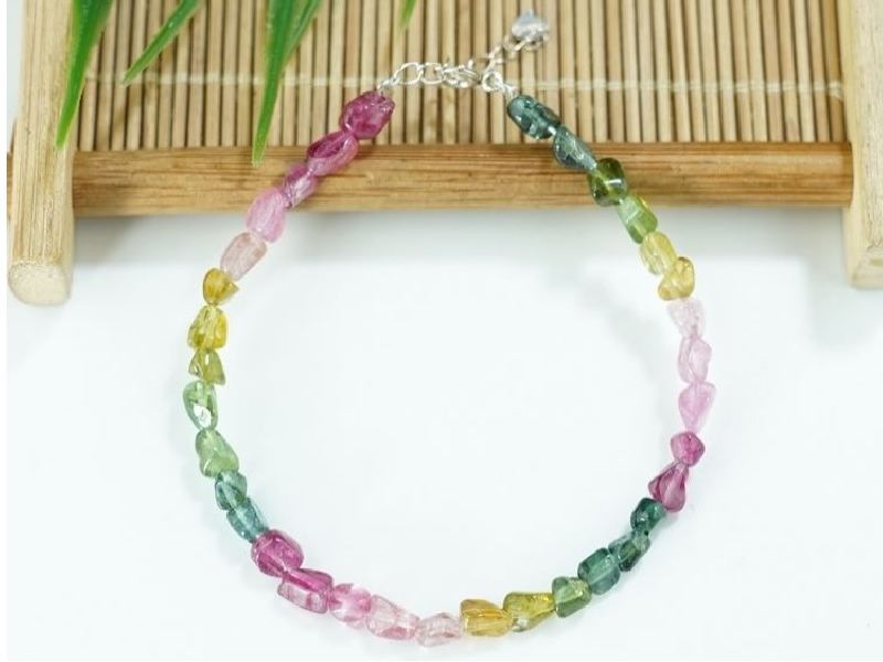 Vòng cổ Tourmaline là một lựa chọn hoàn hảo thu hút mọi ánh nhìn