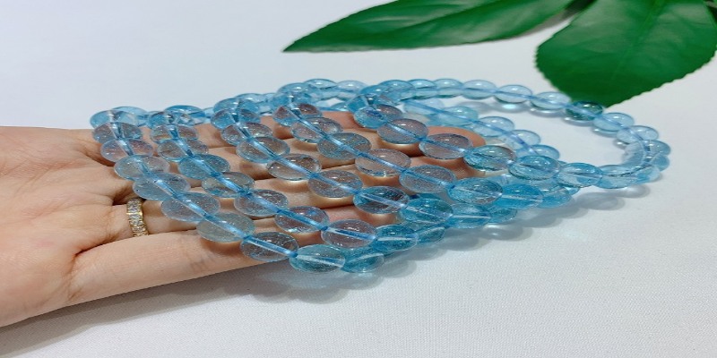 Đá topaz xanh tương sinh và bổ trợ cho người mệnh Thủy và Mộc