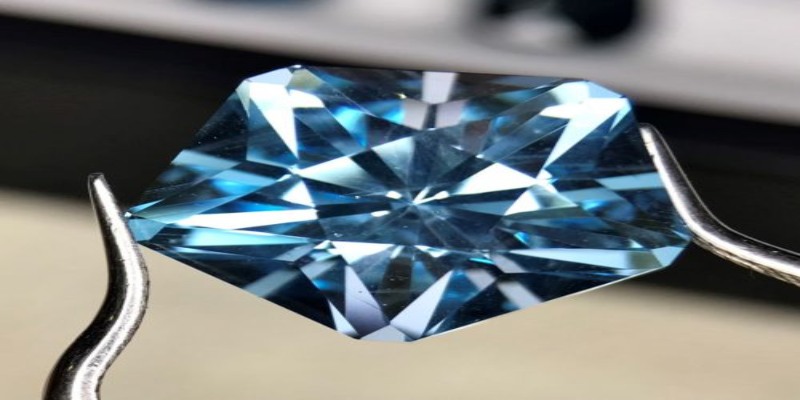 Viên đá topaz tự nhiên, chất lượng cao